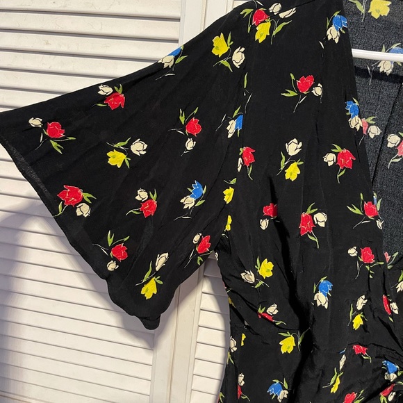 ASOS wrap kimono blouse with flowers sz 8 - Picture 3 of 5